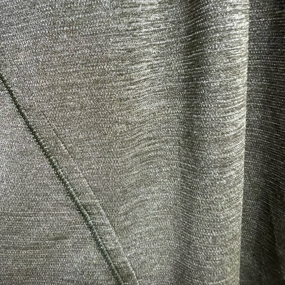 Lululemon Tank - Picture 4 of 4